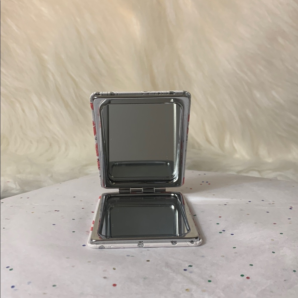 Compact Double Sided Mirror (NWOT) With love - Picture 3 of 3